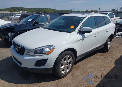 2013 Volvo Xc60 3.2 z USA, uszkodzony, nr VIN YV4952DZ3D2444686
